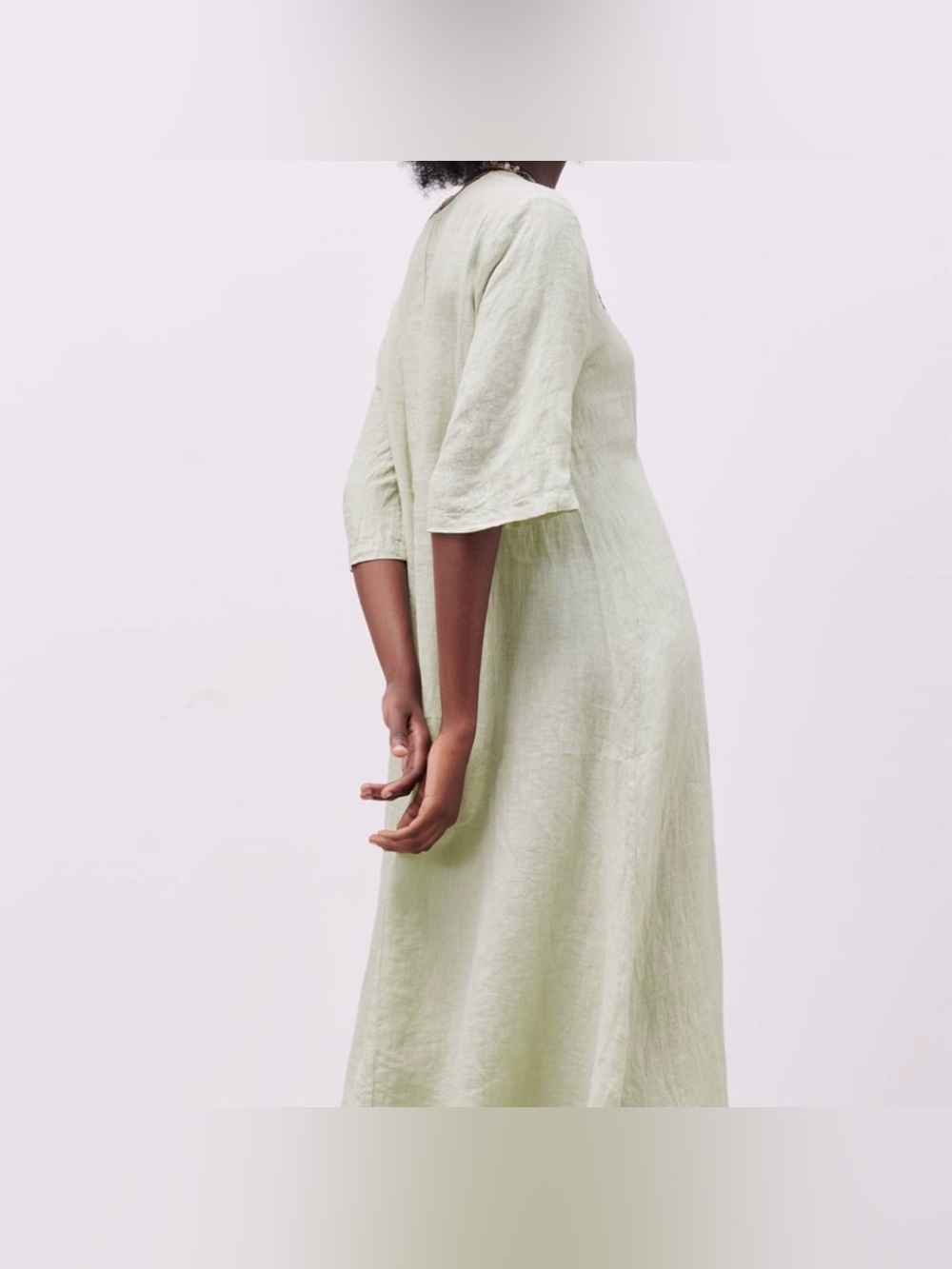 Zara Pale Green V-Neck Linen Midi Dress - Picture 2 of 7
